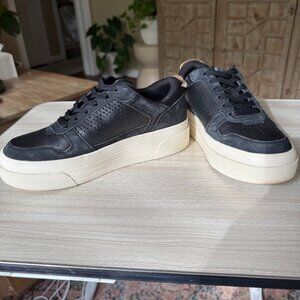 EUC! Le Tigre Midtown Platform Sneaker - size 8
